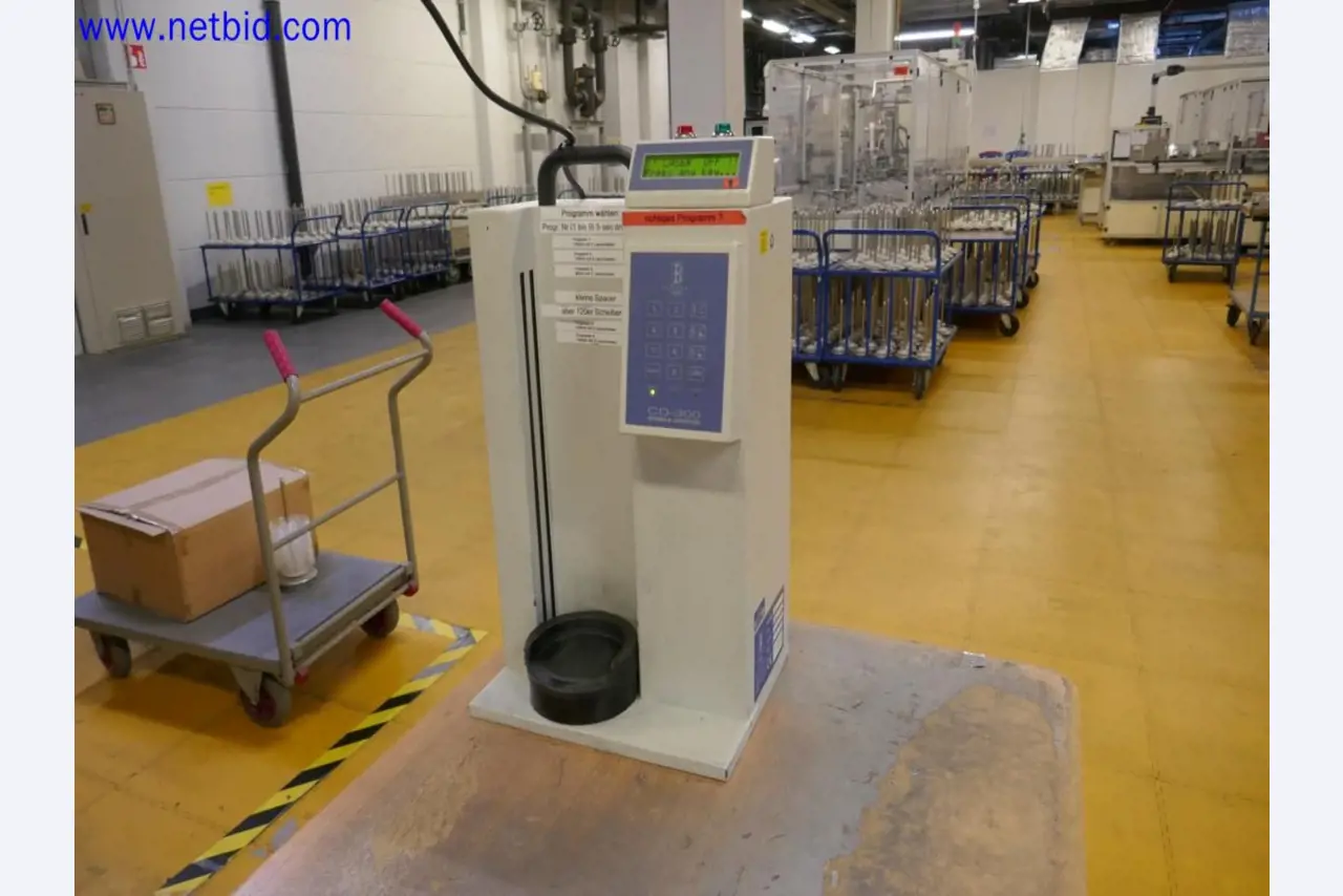Maintained machines from the semiconductor industry, semiconductor production, CD production, DVD production-1