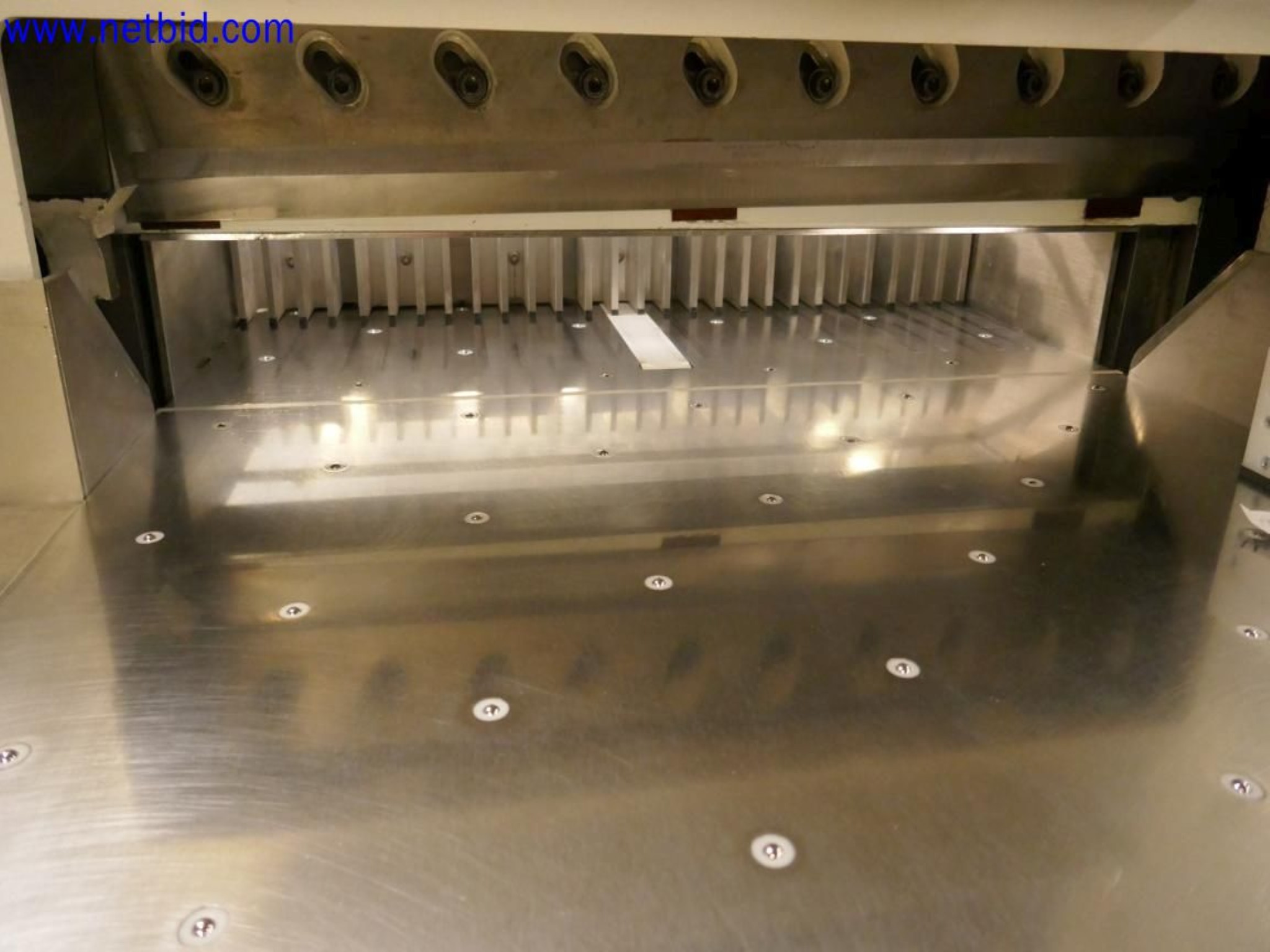 Gepflegte Maschinen aus dem Bereich Halbleiterindustrie, Halbleiterfertigung, CD-Fertigung, DVD-Fertigung-5