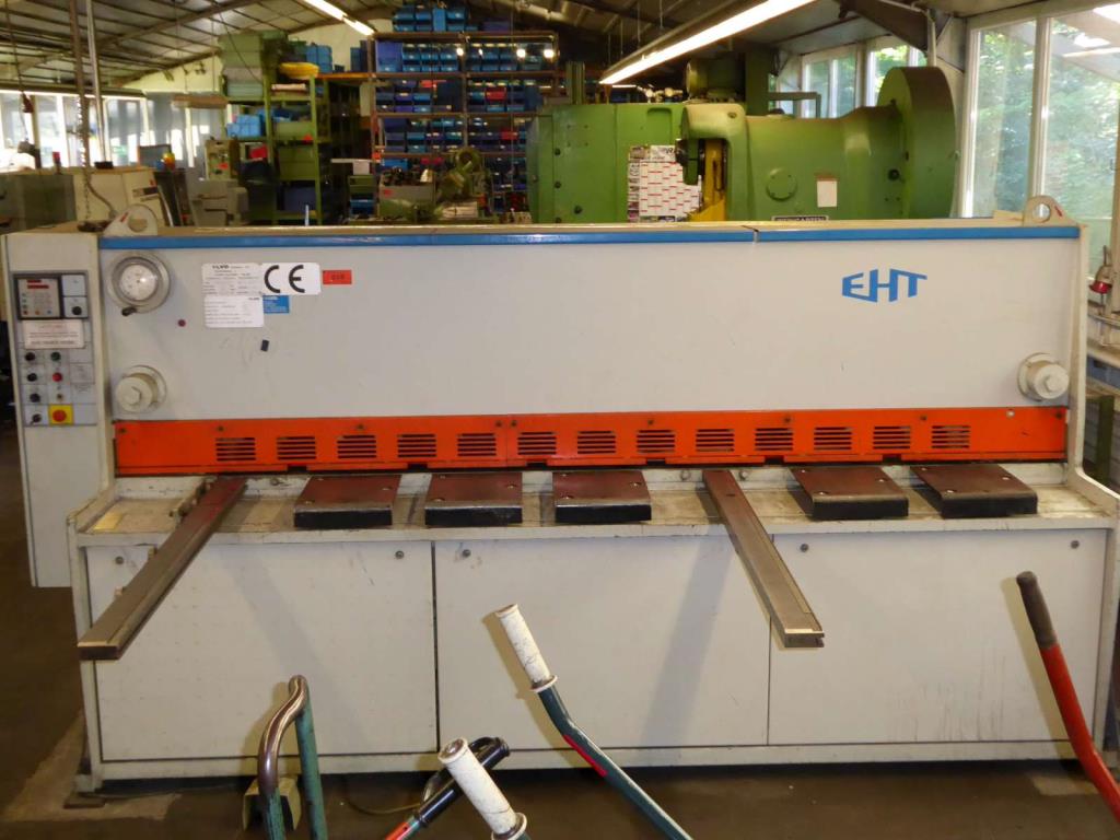 Maszyny do produkcji okuć meblowych i zestawów drzwiowych-7