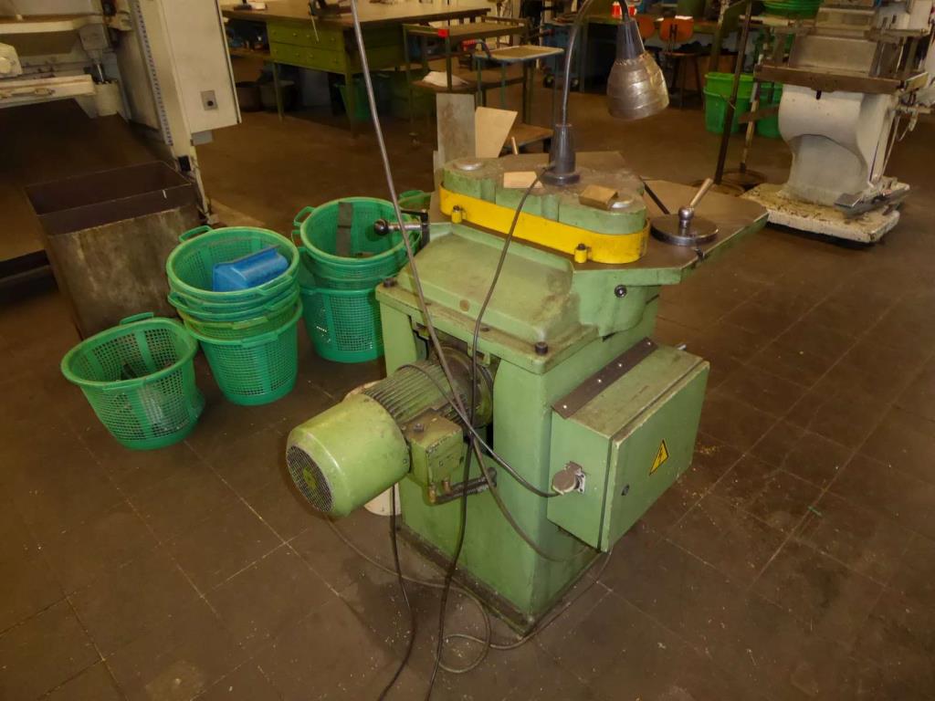 Maszyny do produkcji okuć meblowych i zestawów drzwiowych-6