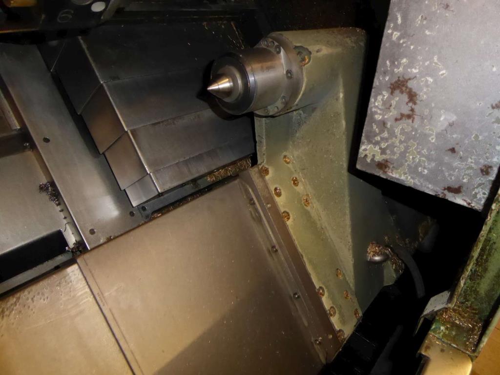 Máquinas para la fabricación de herrajes para muebles y juegos de puertas-20