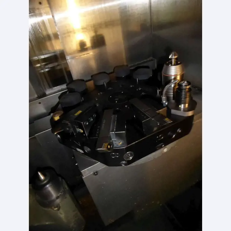 Máquinas para la fabricación de herrajes para muebles y juegos de puertas-21