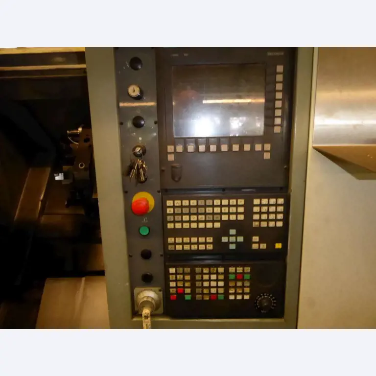 Máquinas para la fabricación de herrajes para muebles y juegos de puertas-4