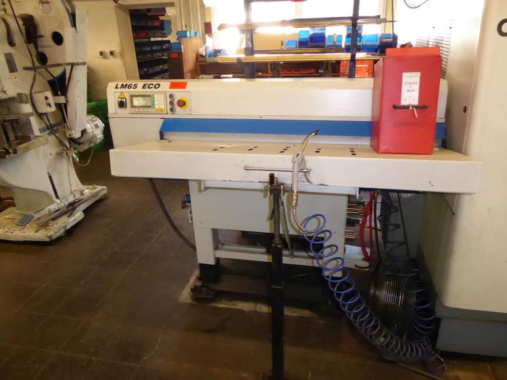 Máquinas para la fabricación de herrajes para muebles y juegos de puertas-7