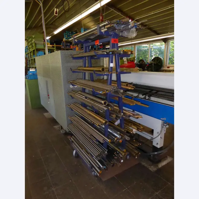 Máquinas para la fabricación de herrajes para muebles y juegos de puertas-3