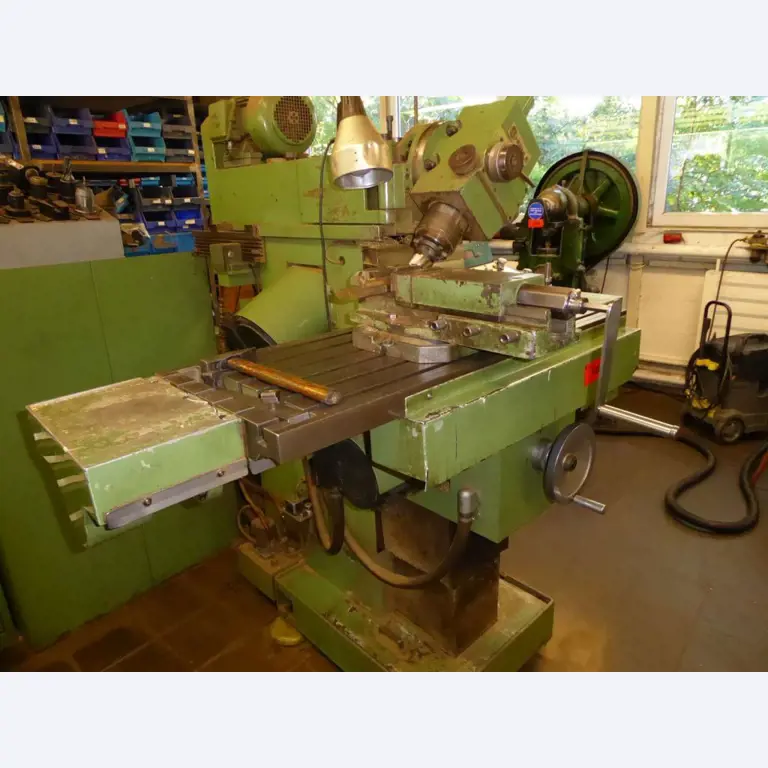 Máquinas para la fabricación de herrajes para muebles y juegos de puertas-17