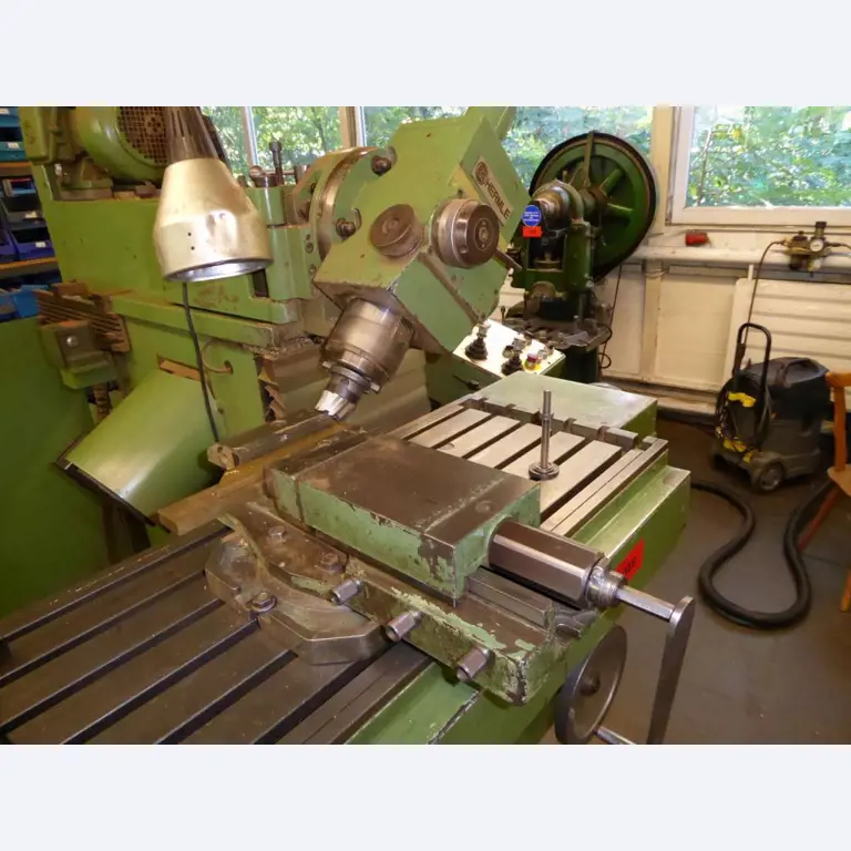 Máquinas para la fabricación de herrajes para muebles y juegos de puertas-18