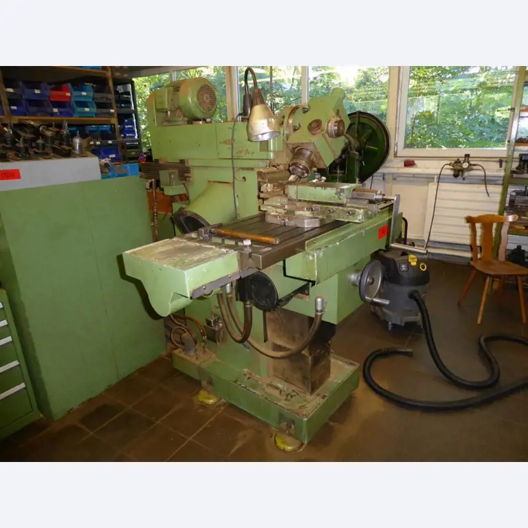 Máquinas para la fabricación de herrajes para muebles y juegos de puertas-1