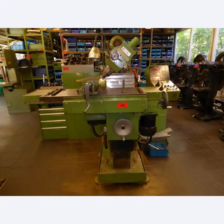 Máquinas para la fabricación de herrajes para muebles y juegos de puertas-8