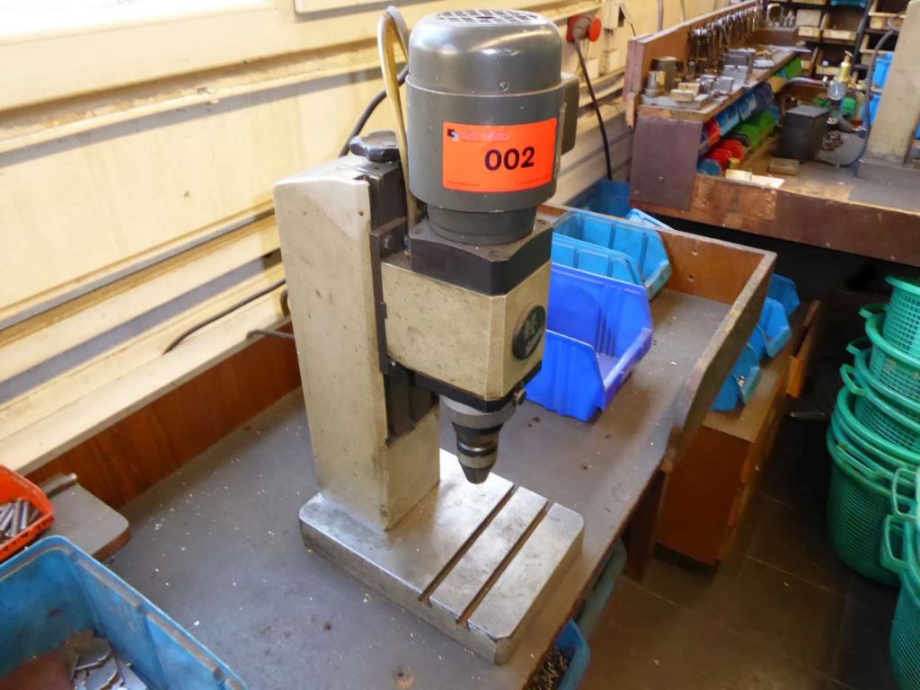 Maszyny do produkcji okuć meblowych i zestawów drzwiowych-3