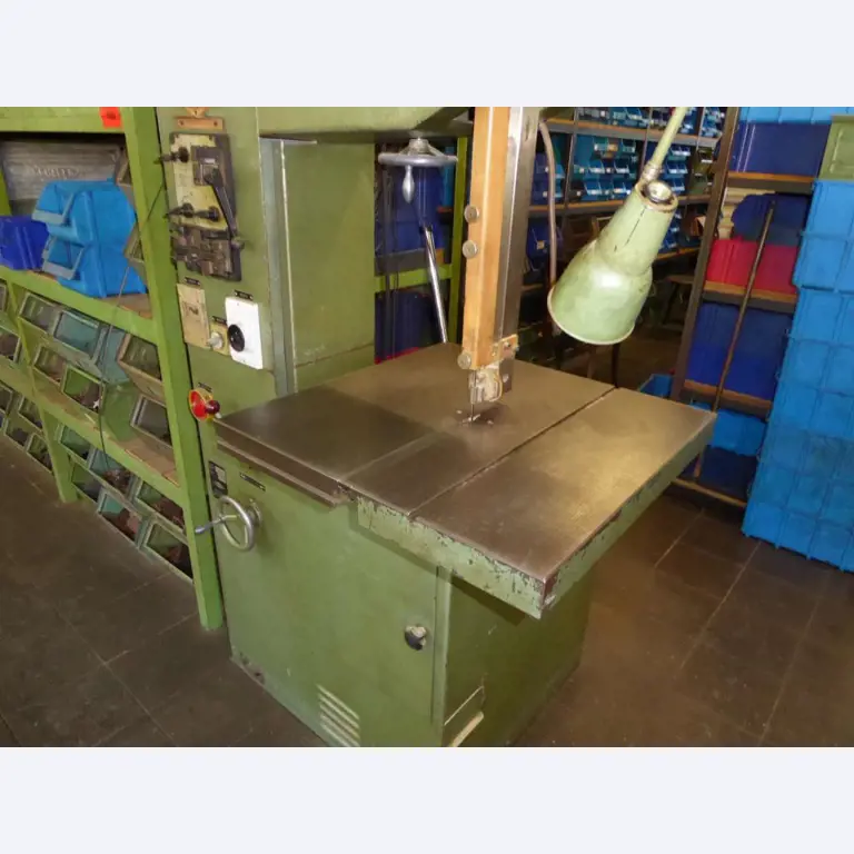 Máquinas para la fabricación de herrajes para muebles y juegos de puertas-6