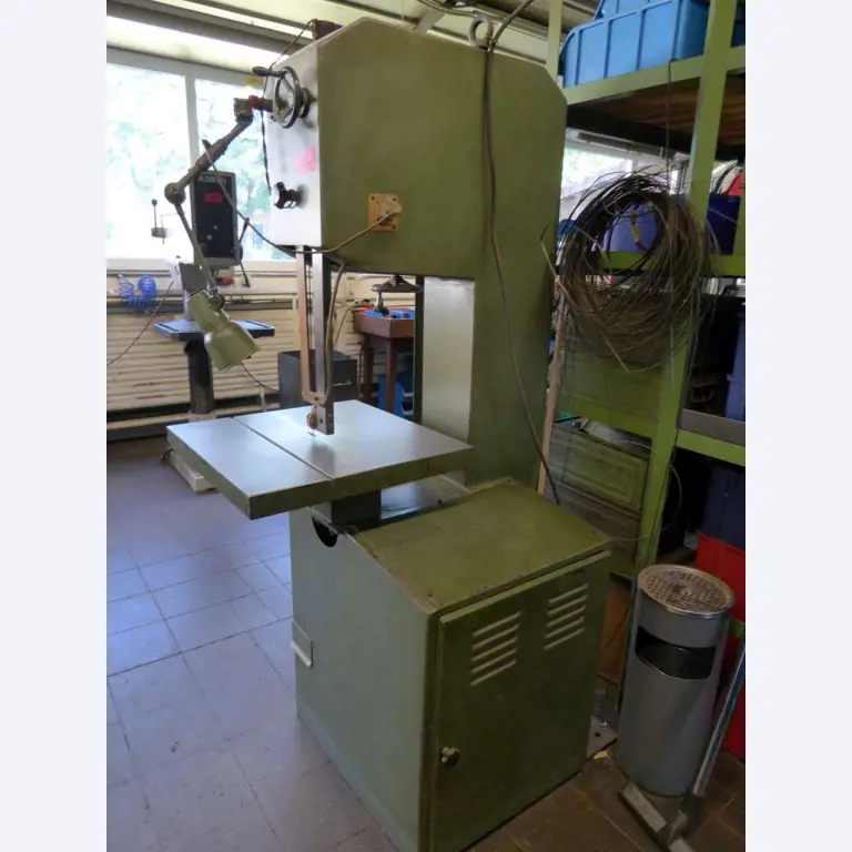 Máquinas para la fabricación de herrajes para muebles y juegos de puertas-8