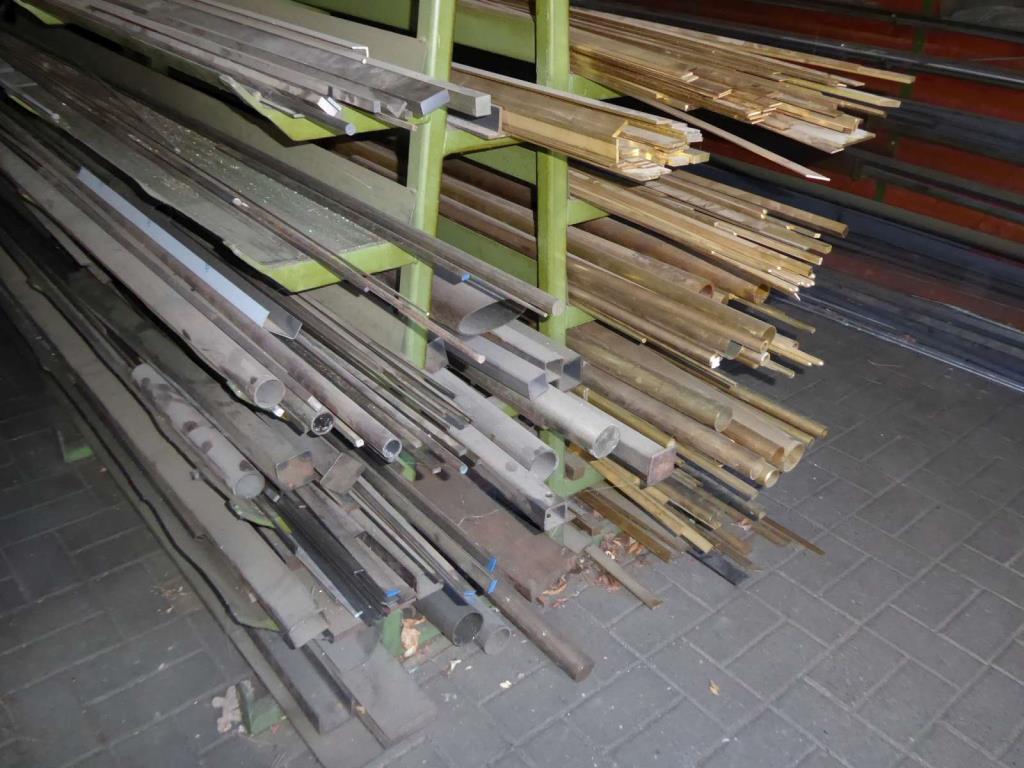 Maszyny do produkcji okuć meblowych i zestawów drzwiowych-8