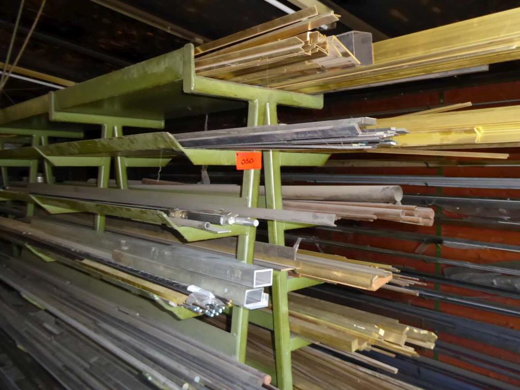 Maszyny do produkcji okuć meblowych i zestawów drzwiowych-9