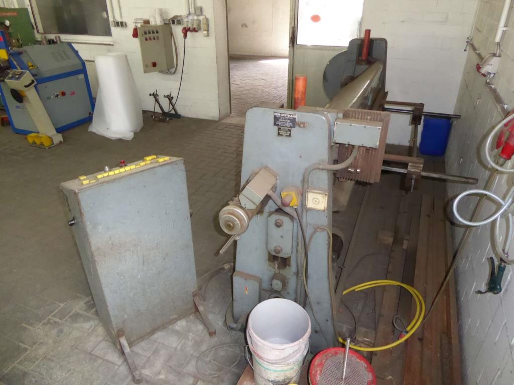 Maszyny do produkcji okuć meblowych i zestawów drzwiowych-5