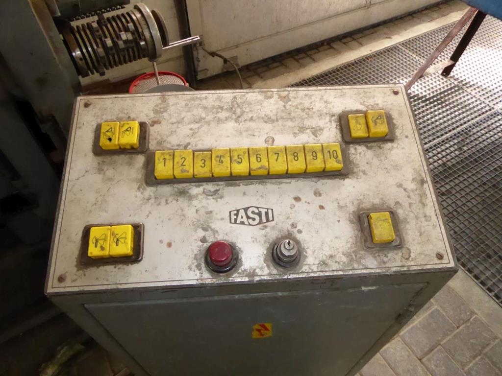 Maszyny do produkcji okuć meblowych i zestawów drzwiowych-6