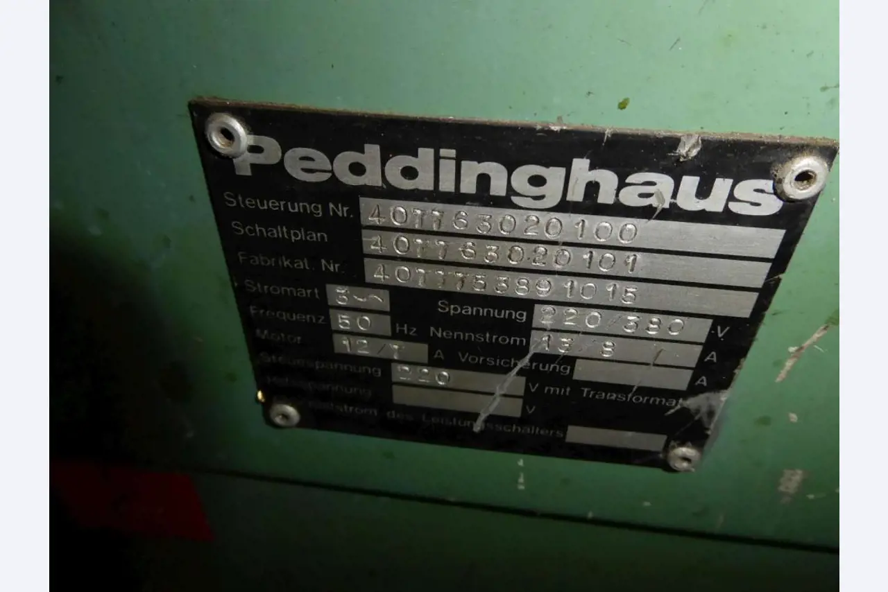 Máquinas para la fabricación de herrajes para muebles y juegos de puertas-10