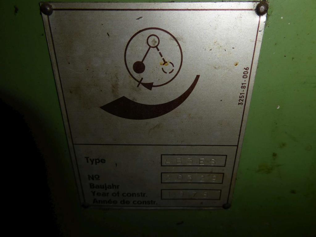 Maszyny do produkcji okuć meblowych i zestawów drzwiowych-7