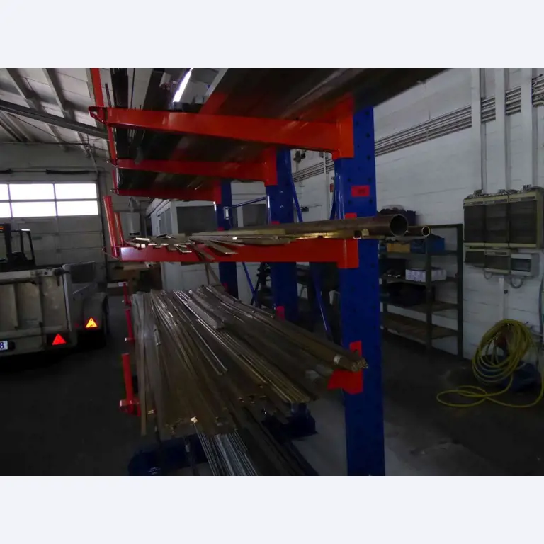 Máquinas para la fabricación de herrajes para muebles y juegos de puertas-3