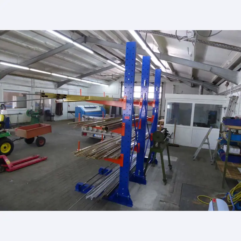 Máquinas para la fabricación de herrajes para muebles y juegos de puertas-4