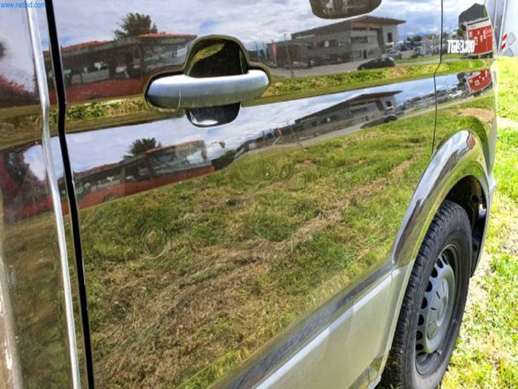 Veículos da empresa-35