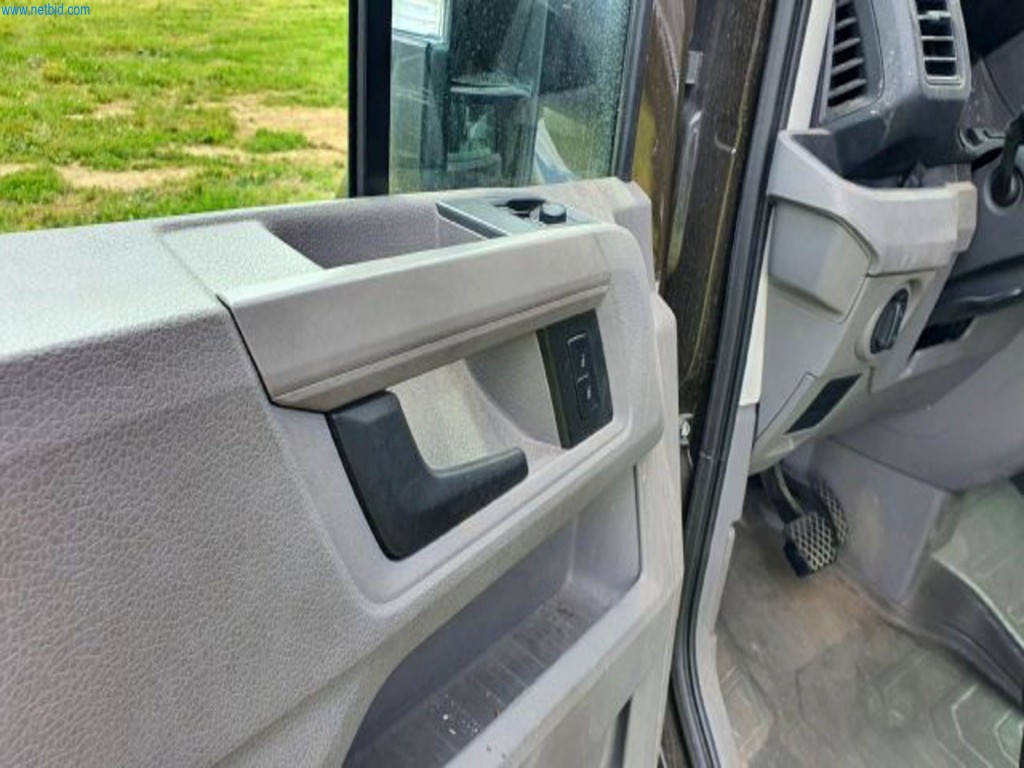 Veículos da empresa-69