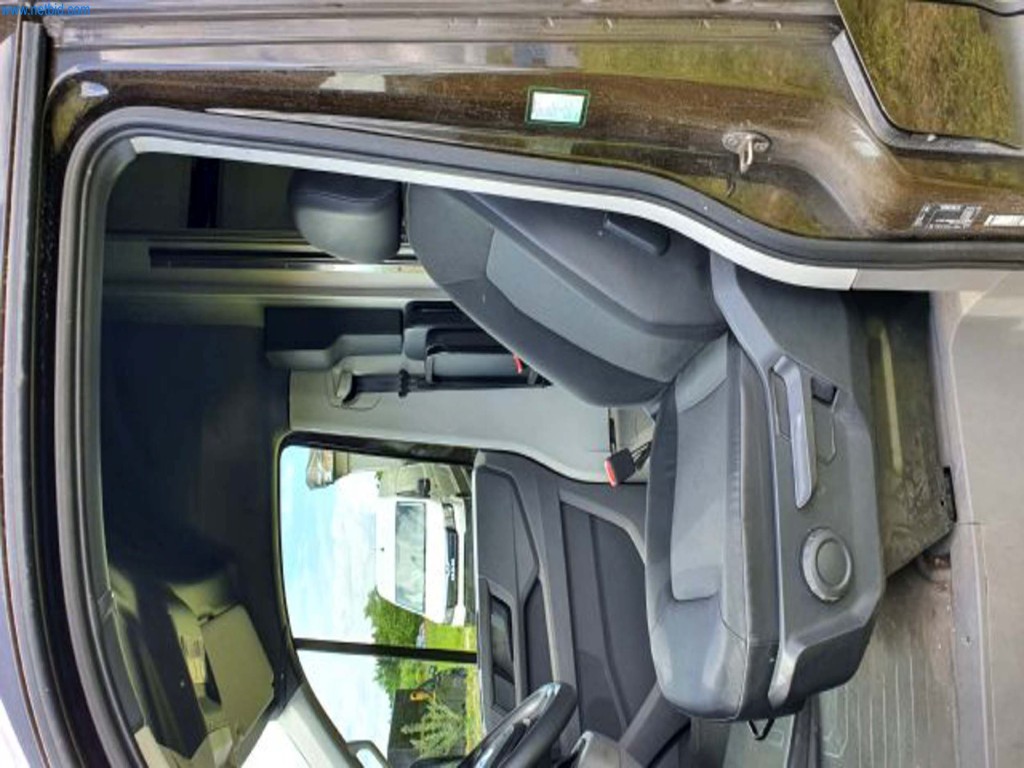 Veículos da empresa-80