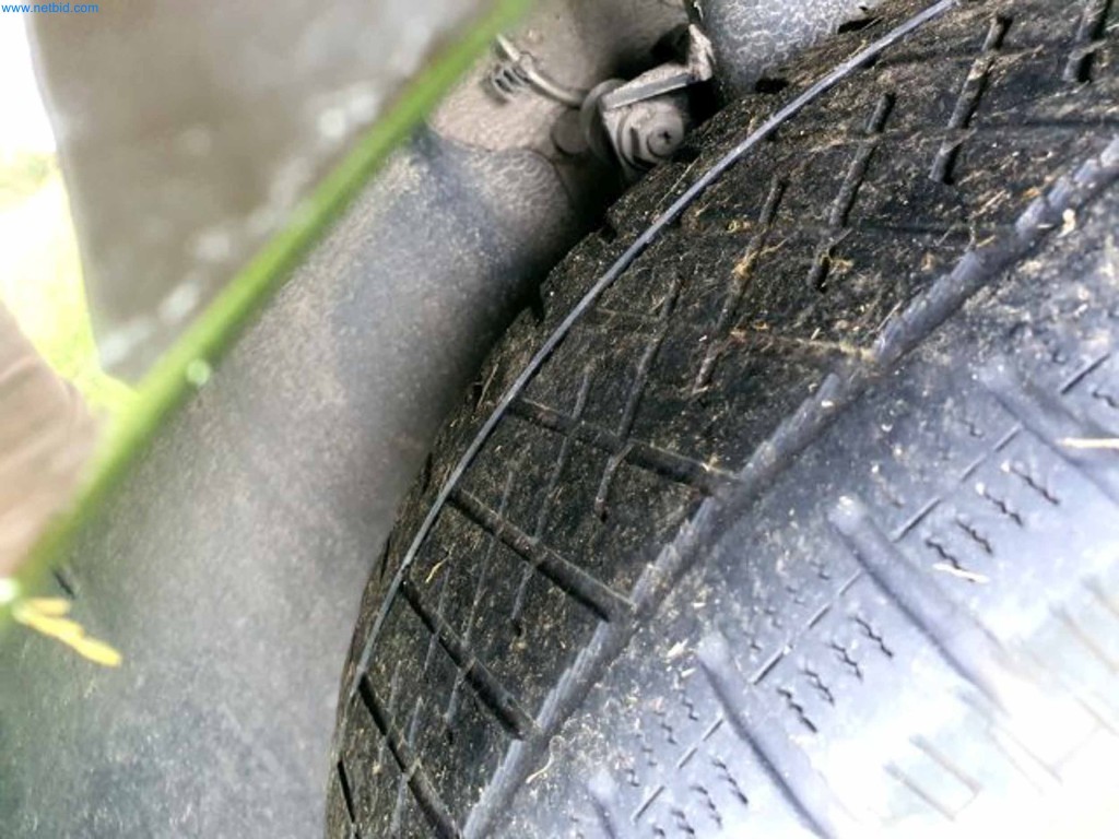 Veículos da empresa-83