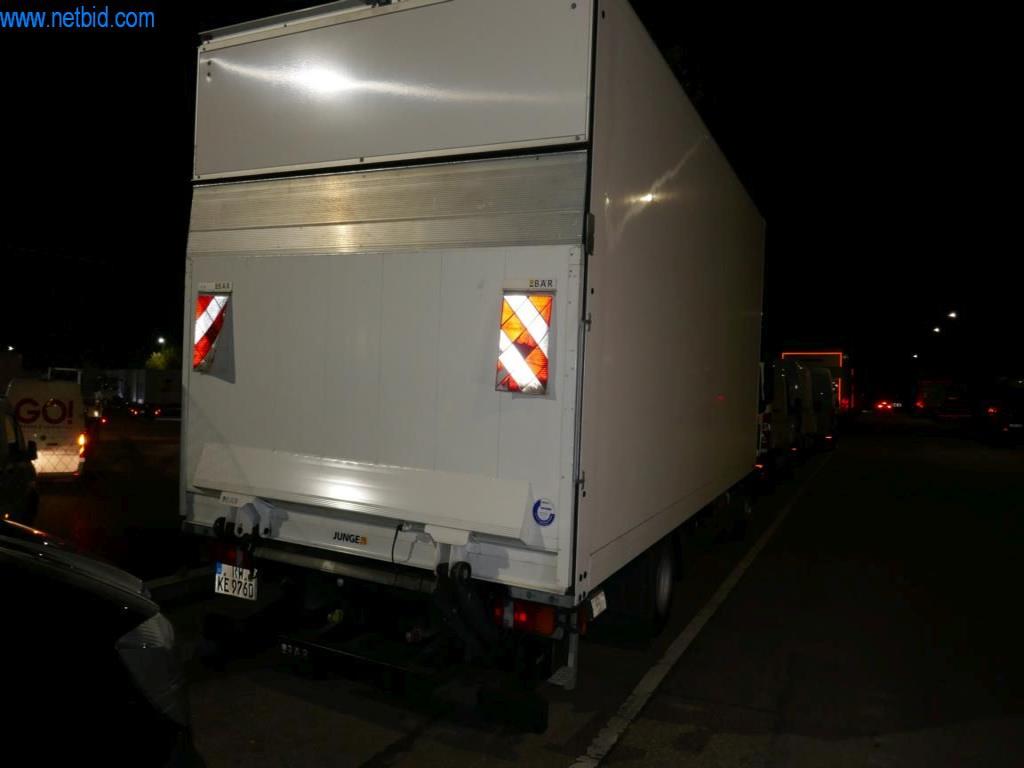 Pojazdy służbowe-6