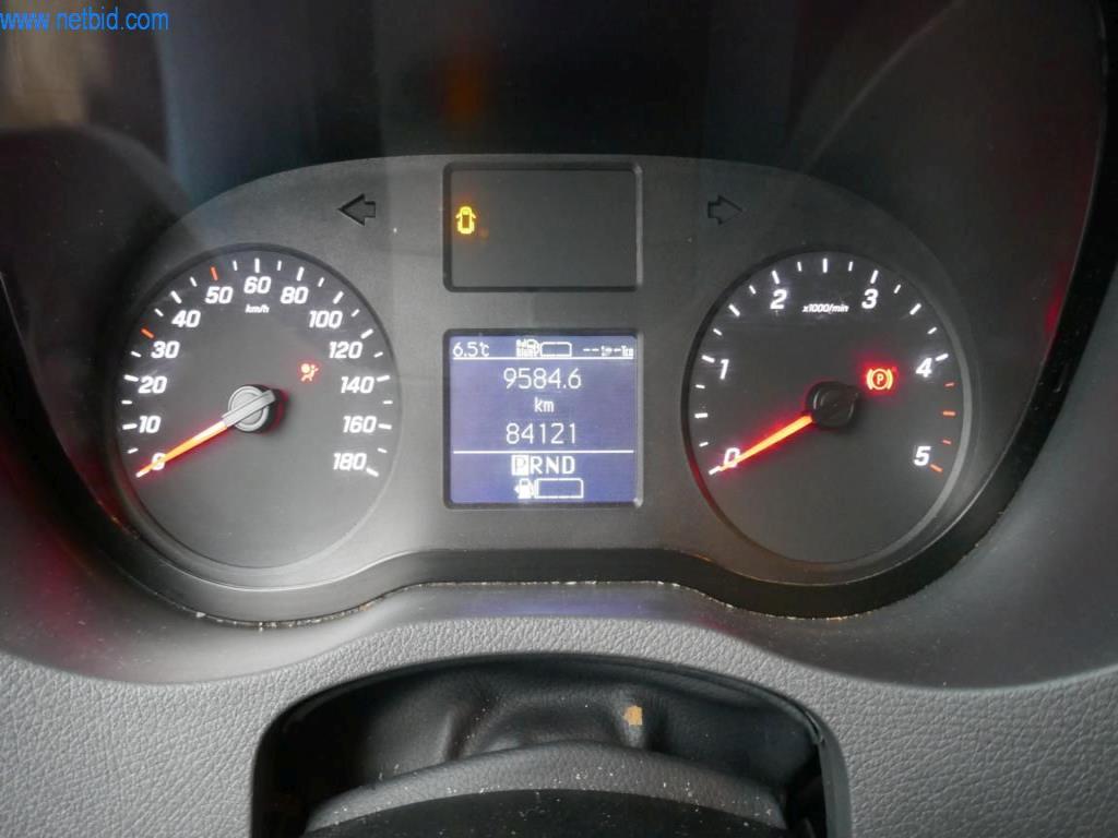 Pojazdy służbowe-3