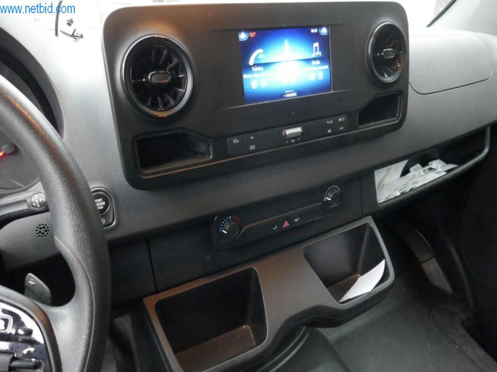 Pojazdy służbowe-4