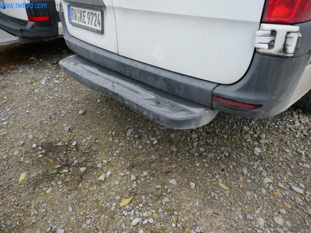 Pojazdy służbowe-10