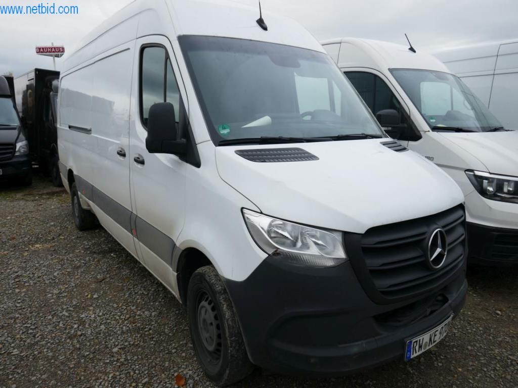 Pojazdy służbowe-1