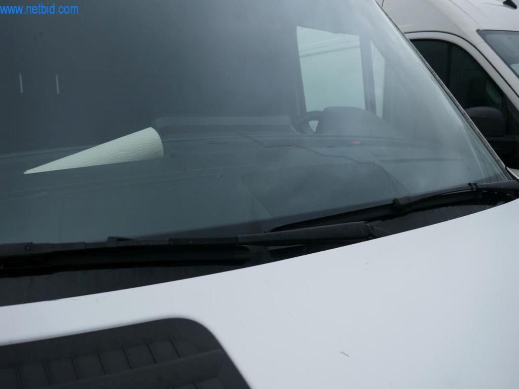 Pojazdy służbowe-6