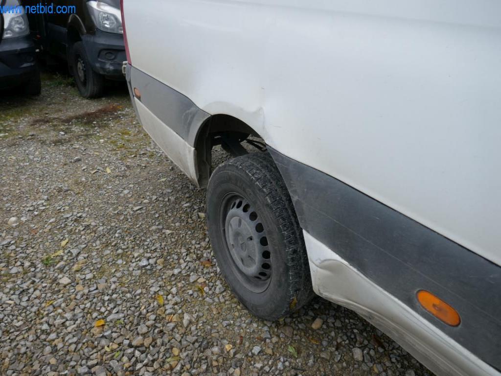 Pojazdy służbowe-8