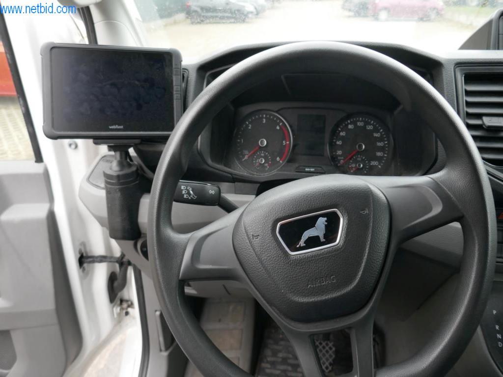 Pojazdy służbowe-18