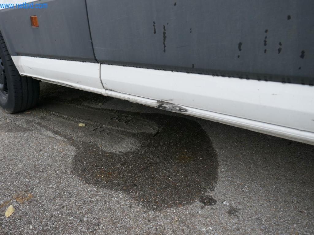 Pojazdy służbowe-8