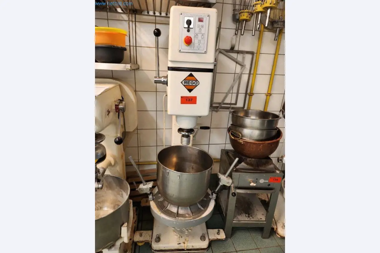 Sprzęt i maszyny piekarnicze, maszyny cukiernicze, wyposażenie magazynów, flota pojazdów-1