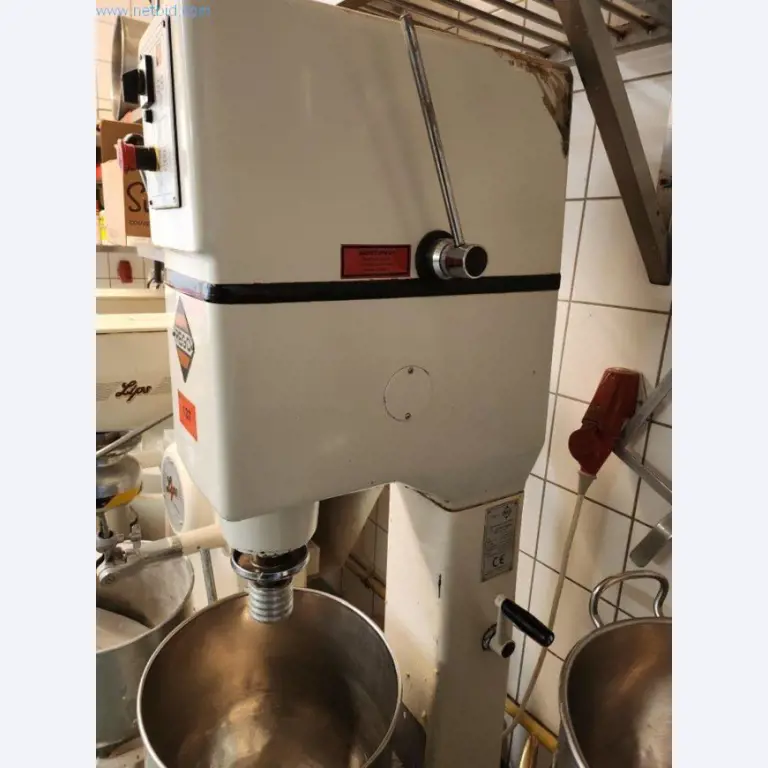 Sprzęt i maszyny piekarnicze, maszyny cukiernicze, wyposażenie magazynów, flota pojazdów-2