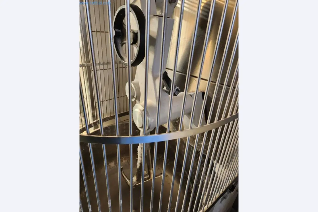 Equipement et machines de boulangerie, machines de pâtisserie, équipement de stockage, parc de véhicules-3