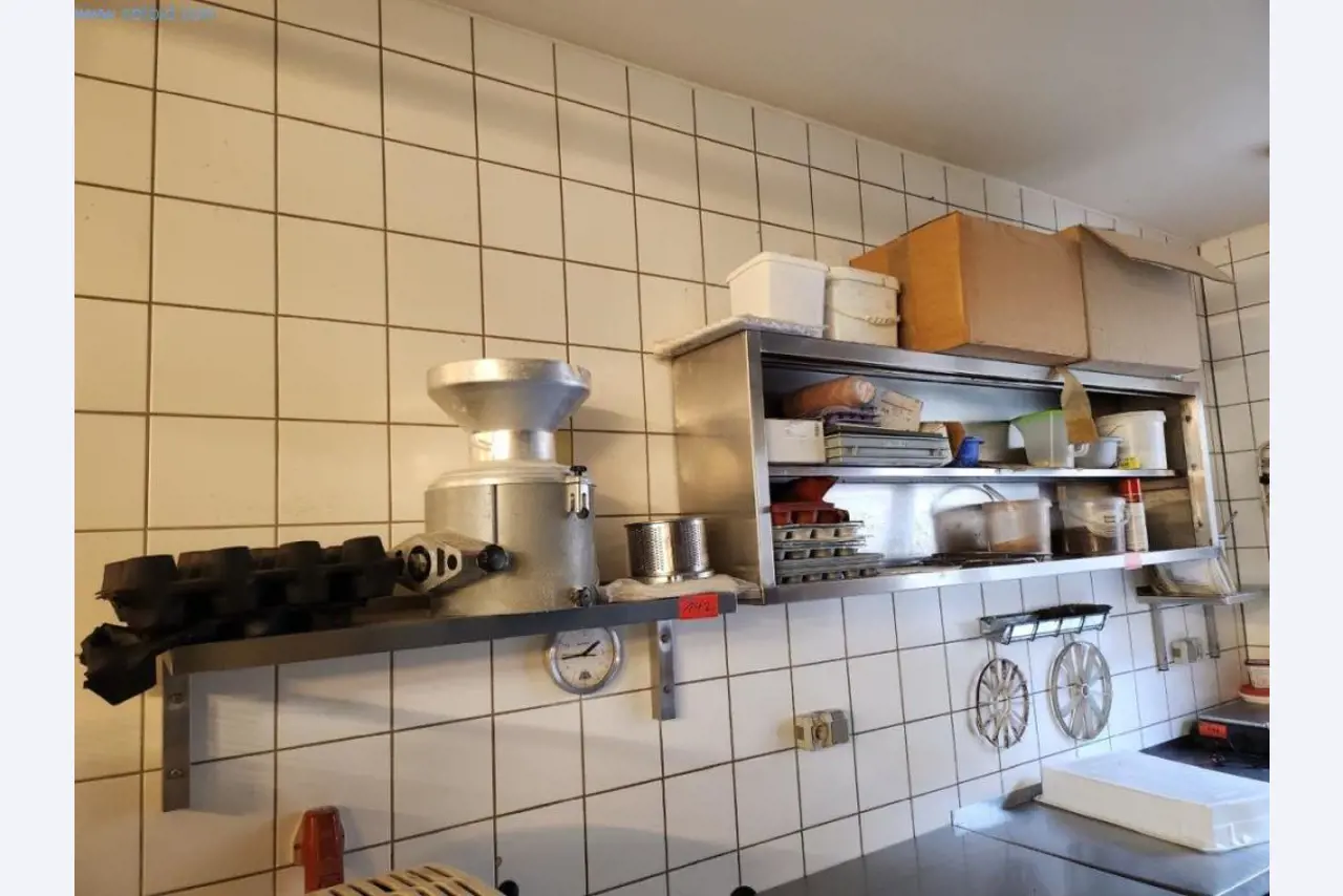 Bäckereieinrichtung- und Maschinen, Konditoreimaschinen, Lagereinrichtung, Fuhrpark-2