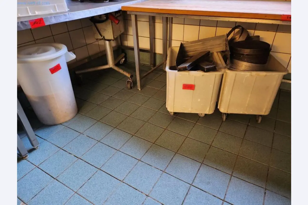 Pekařská zařízení a stroje, cukrářské stroje, vybavení skladů, vozový park-7