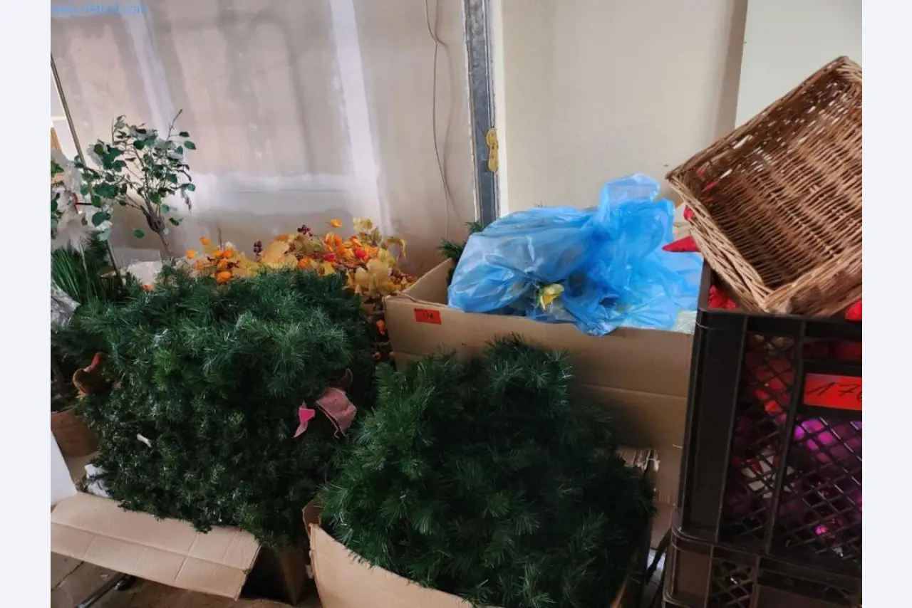 Pekařská zařízení a stroje, cukrářské stroje, vybavení skladů, vozový park-2