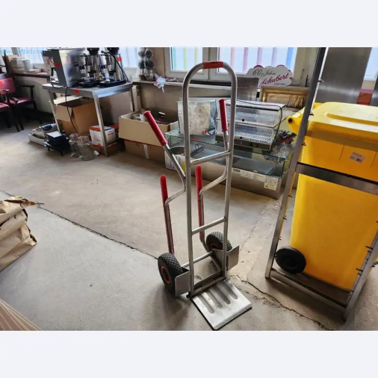 Equipos y máquinas de panadería, máquinas de confitería, equipos de almacén, parque de vehículos-1