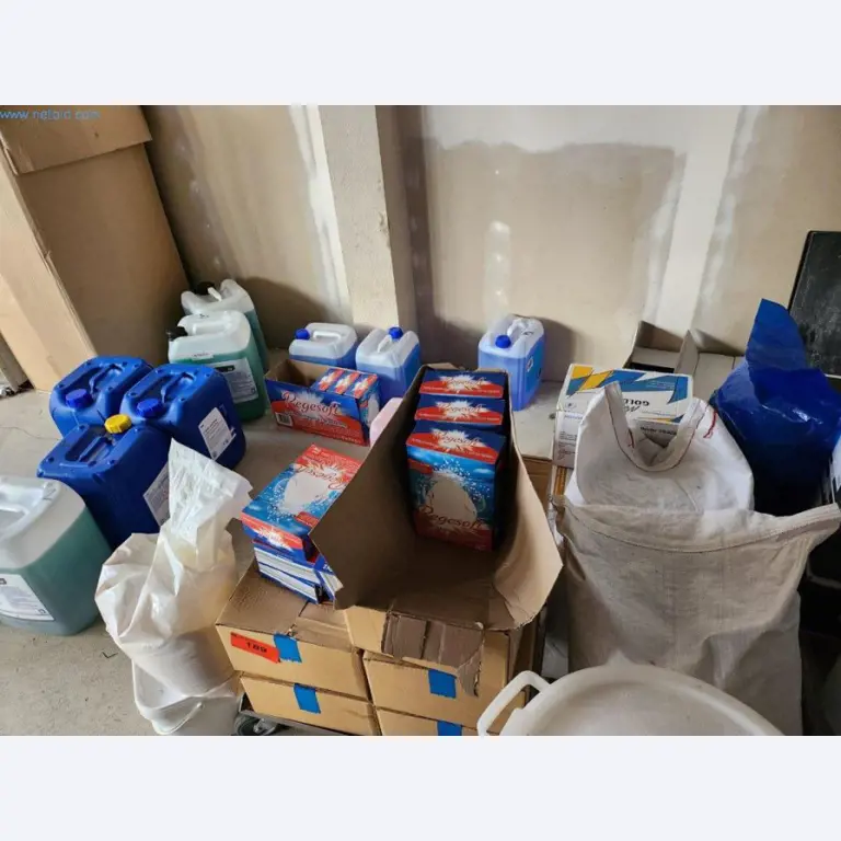 Sprzęt i maszyny piekarnicze, maszyny cukiernicze, wyposażenie magazynów, flota pojazdów-1