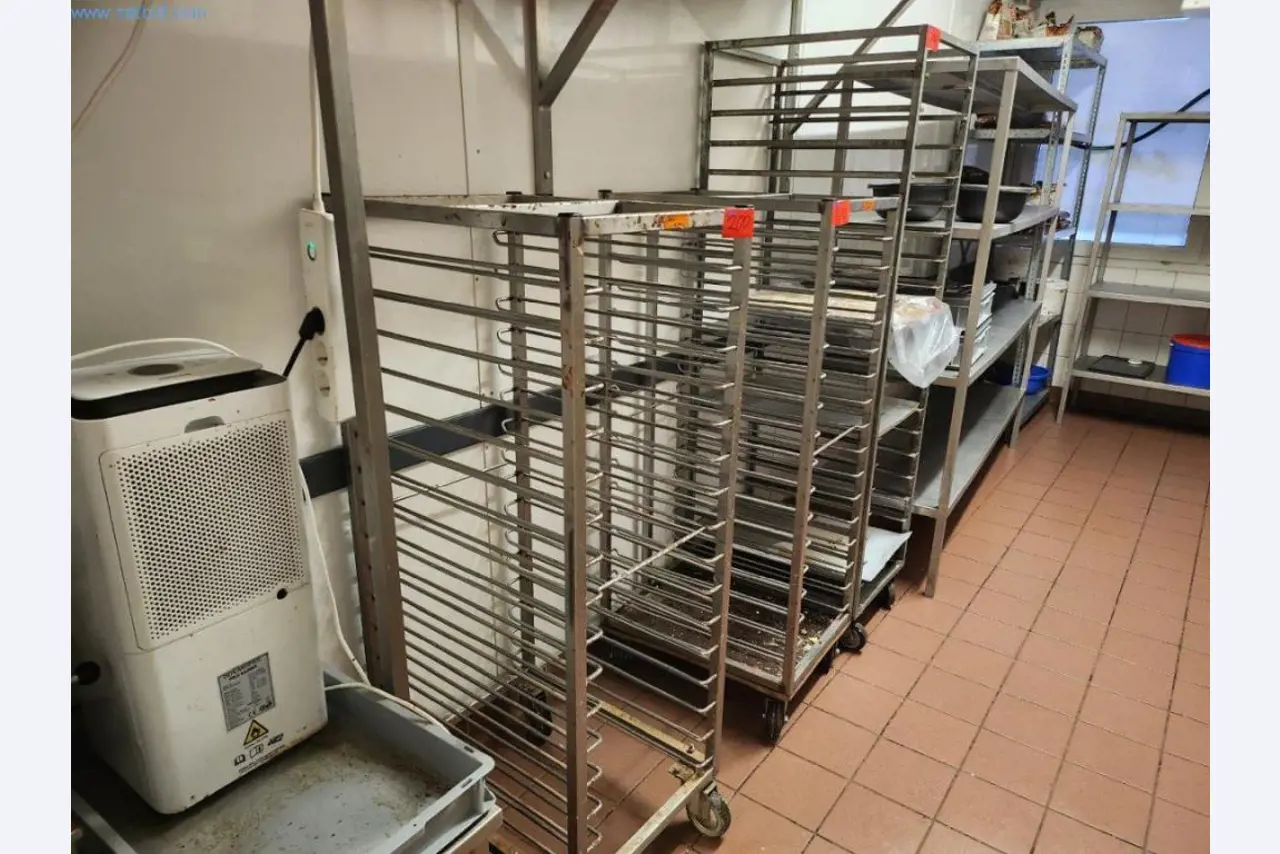 Sprzęt i maszyny piekarnicze, maszyny cukiernicze, wyposażenie magazynów, flota pojazdów-2