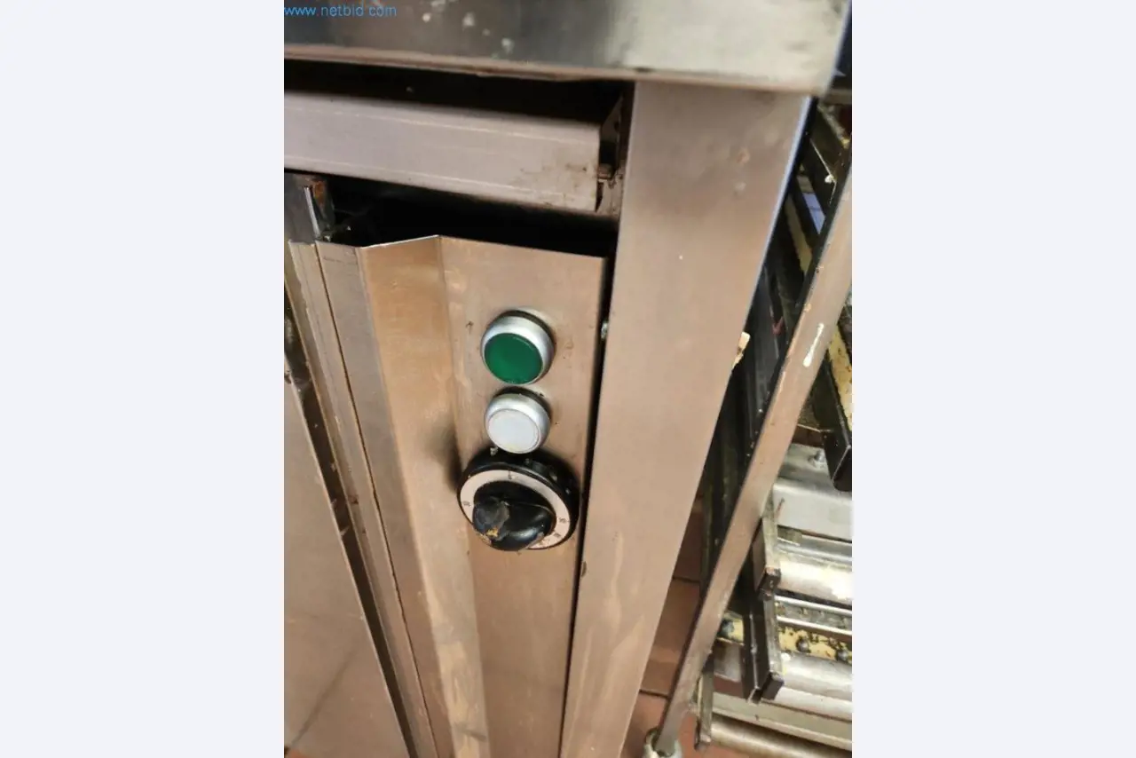 Sprzęt i maszyny piekarnicze, maszyny cukiernicze, wyposażenie magazynów, flota pojazdów-2