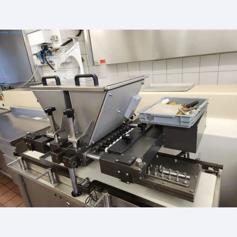 Equipement et machines de boulangerie, machines de pâtisserie, équipement de stockage, parc de véhicules-5