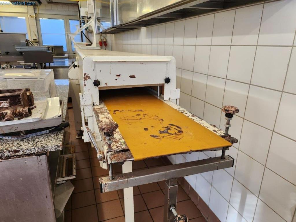 Equipos y máquinas de panadería, máquinas de confitería, equipos de almacén, parque de vehículos-2