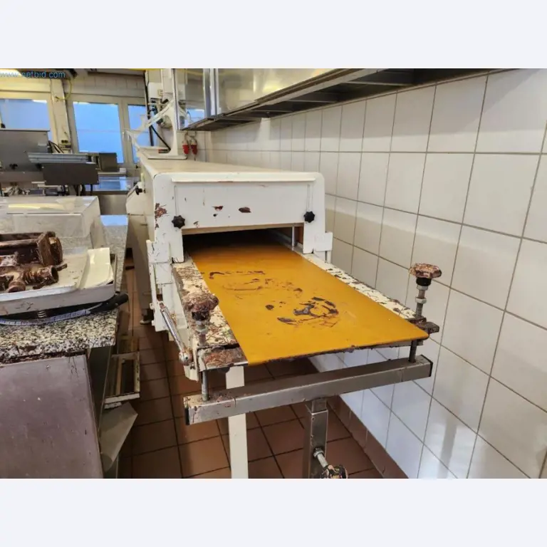 Pekařská zařízení a stroje, cukrářské stroje, vybavení skladů, vozový park-2